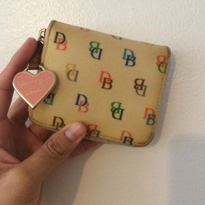 Cute Dooney & Bourke wallet