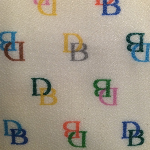 Cute Dooney & Bourke purse - Picture 2 of 3