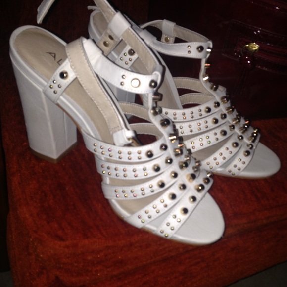 Aldo while and gold heels