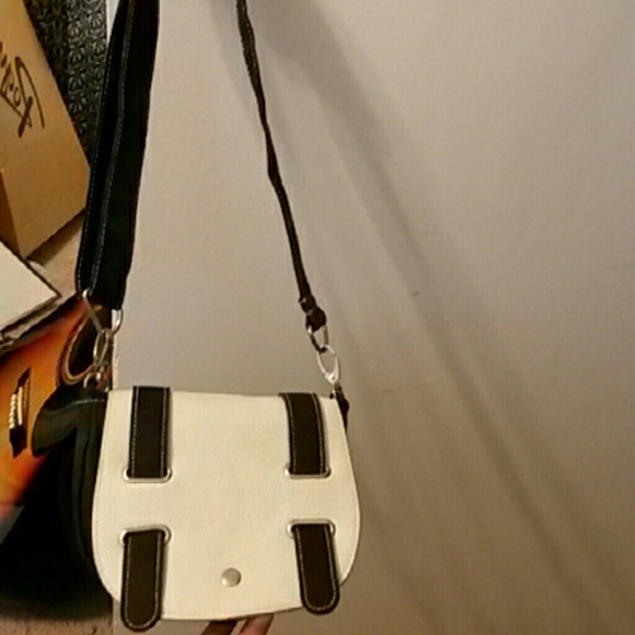 Bag - Picture 1 of 3