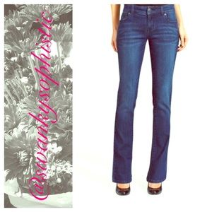 The Limited🎁💋 312 Jeans