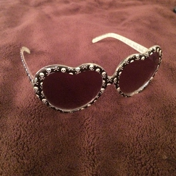 Heart Skull Sunglasses