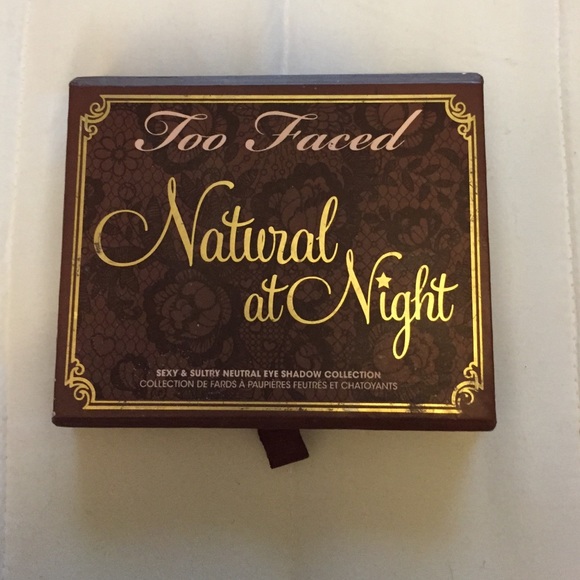 Too faced natural at night eye shadow palette