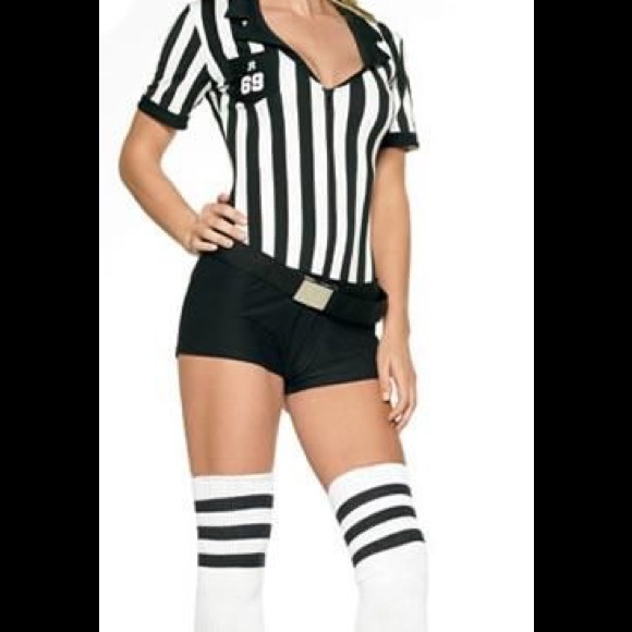 Referee costume