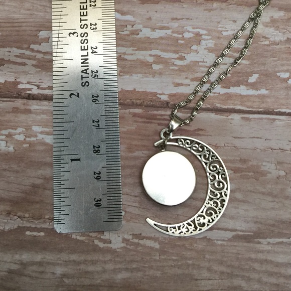 ⛔️sold⛔️Brand new. Galaxy necklace - Picture 4 of 4