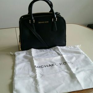 Michael kors reese black satchel