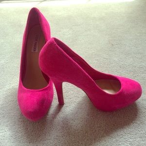Steve Madden pumps! 💟