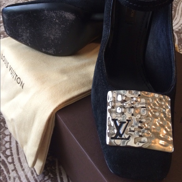 Louis Vuitton heels - Picture 2 of 3