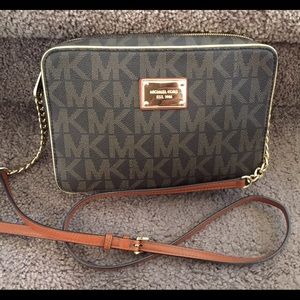 Large Michael Kors crossbody