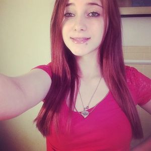 Meet your Posher, Carly