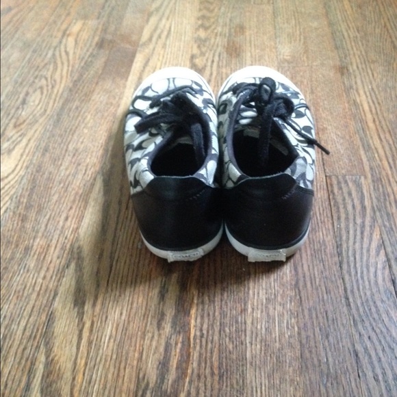 Coach shoes - Picture 3 of 3