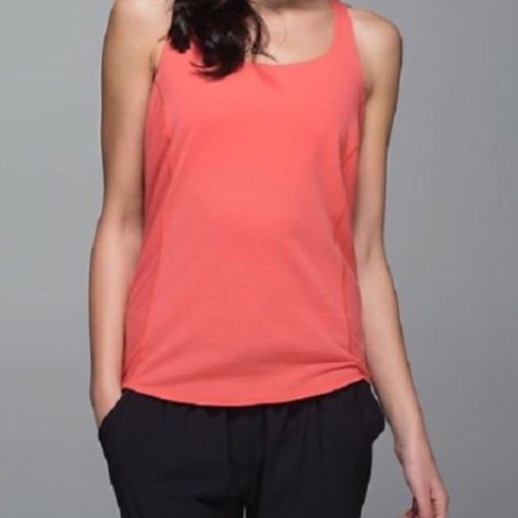 💕SOLD Lululemon Wild Tank atomic red size 12 - Picture 2 of 3
