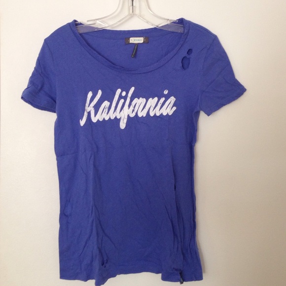sale✨ Blue Distressed Graphic Tee