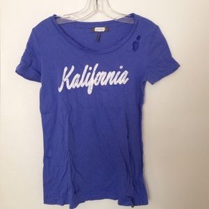 sale✨ Blue Distressed Graphic Tee