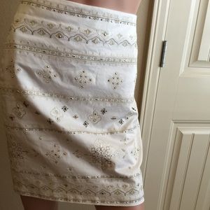 White House Black Market adorable Skirt