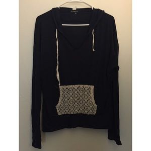 Long sleeve knit top