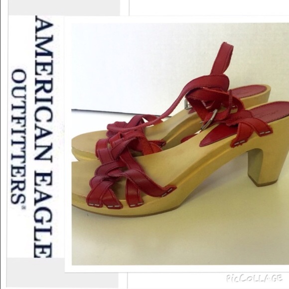 American Eagle Clog Sandals