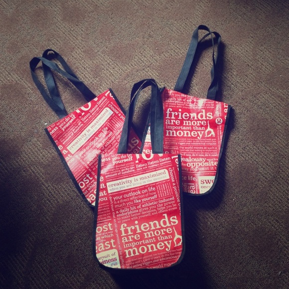lululemon bags😍