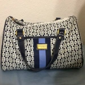 Tommy Hilfiger purse