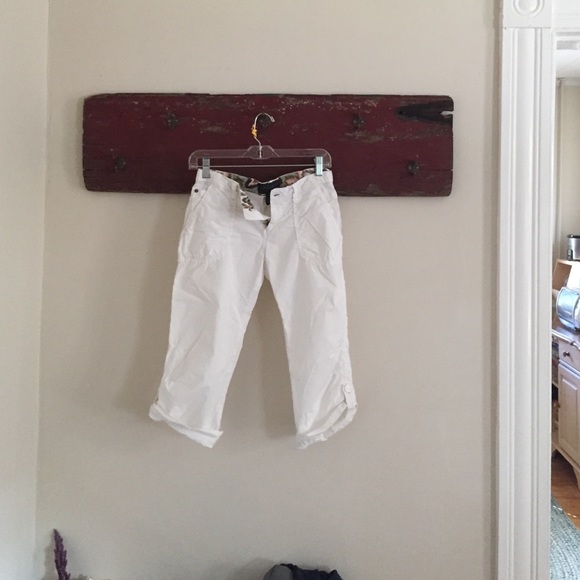 White lightweight sanctuary capris