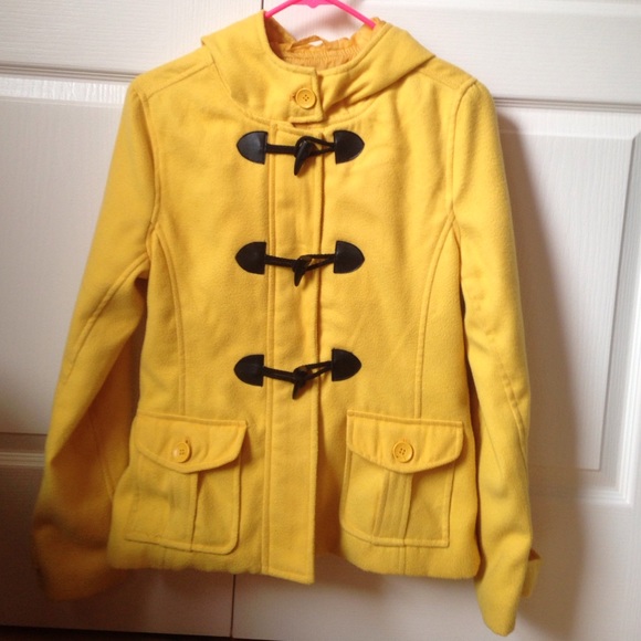 Yellow peacoat!