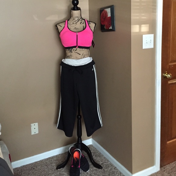 🚫SOLD🚫🎾NWT🎾 VS KNOCKOUT SPORTS BRA👟