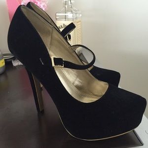 Black platform heels