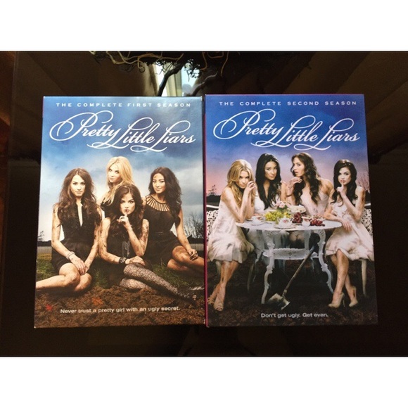 Pretty Little Liars complete season 1 & 2