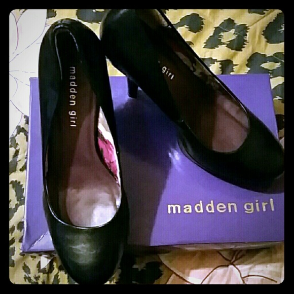 Madden Girl Black pumps
