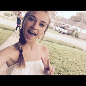 Meet your Posher, Kayla