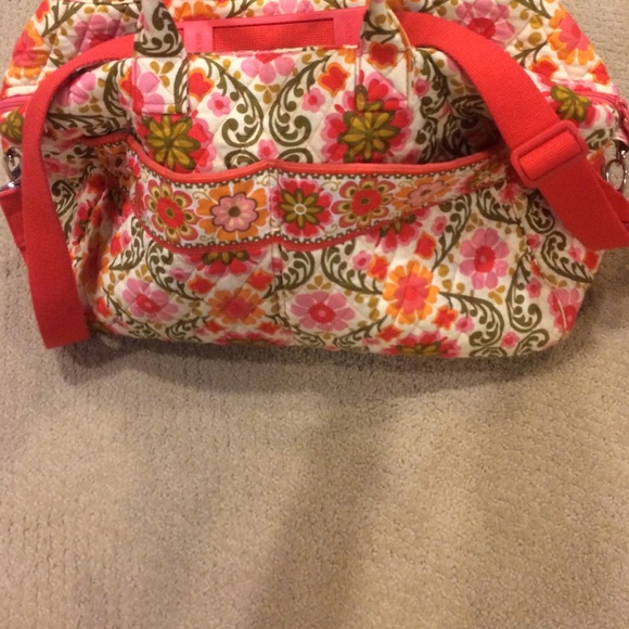 vera bradley weekender dimensions