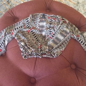 Long sleeve crop top