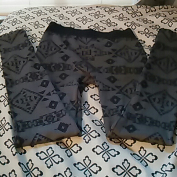 Aztec Print Leggings