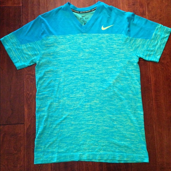 Mens Nike DRI-FIT Shirt
