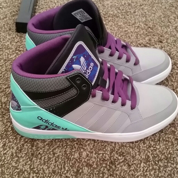 Shoes - Picture 3 of 4