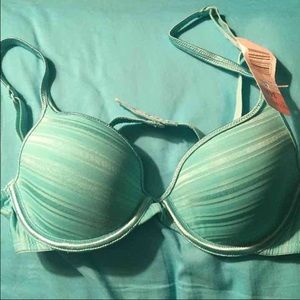 NWT size 34A bra