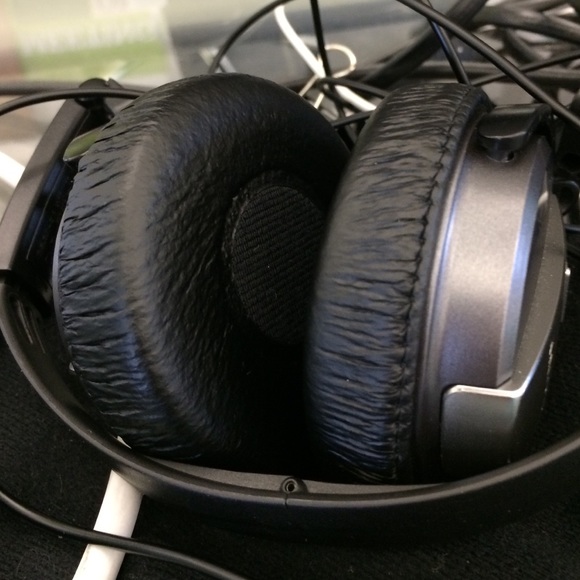 Meet your Posher, Sam - Picture 1 of 1