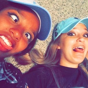 Meet your Posher, Joy