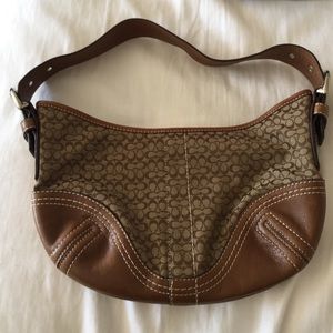 Authentic Coach mini signature handbag // vintage