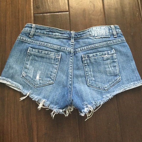 ❌Sold ❌ in bundle - Picture 2 of 4