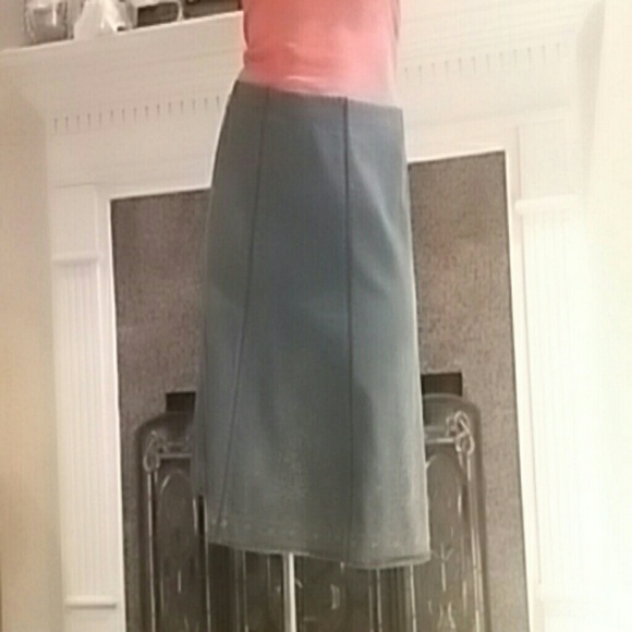 Skirt - Picture 2 of 4