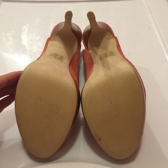 Heels - Picture 4 of 4