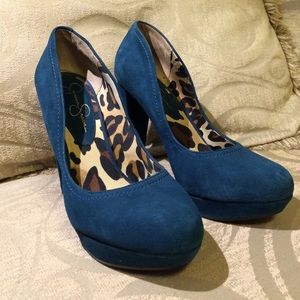 Jessica Simpson Given Emerald Pumps size9