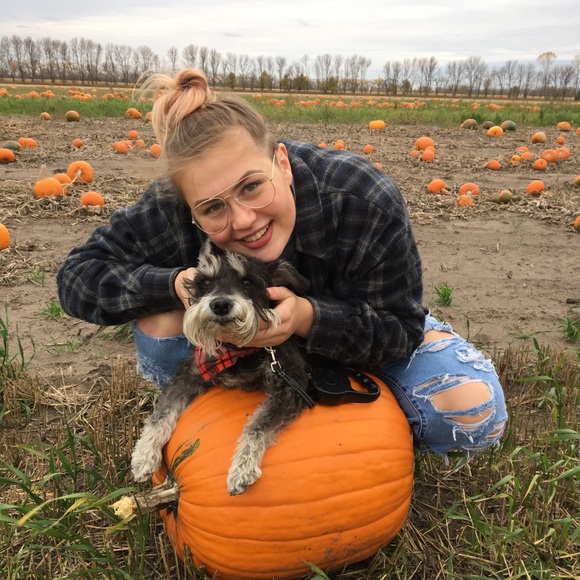 Meet your Posher, Jay! - Picture 2 of 5