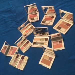 FREE gift w/$10 or more purchase! 🎉🎉🎉😘😘 WOW!