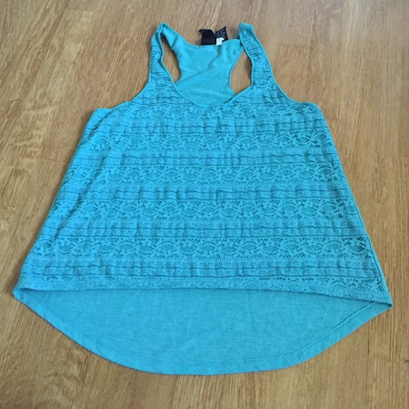 Weavers Blue Loose Fitting High-Low Shirt.