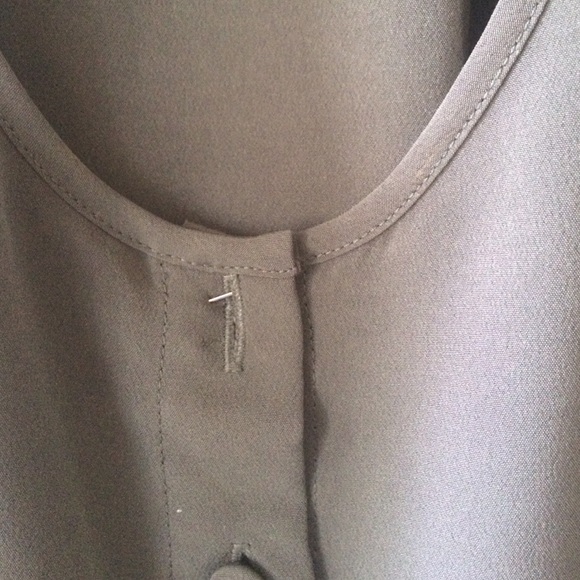 Army green racer back tank - Picture 3 of 4