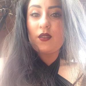 Meet your Posher, Leslie