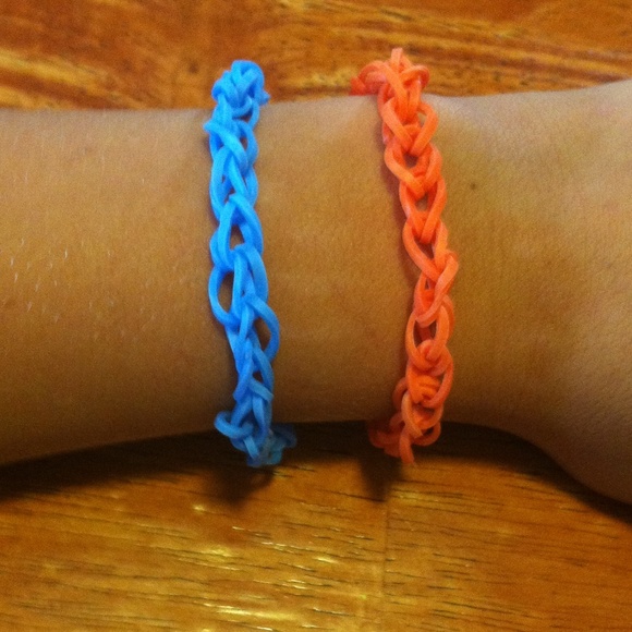 Bracelet - Picture 1 of 4