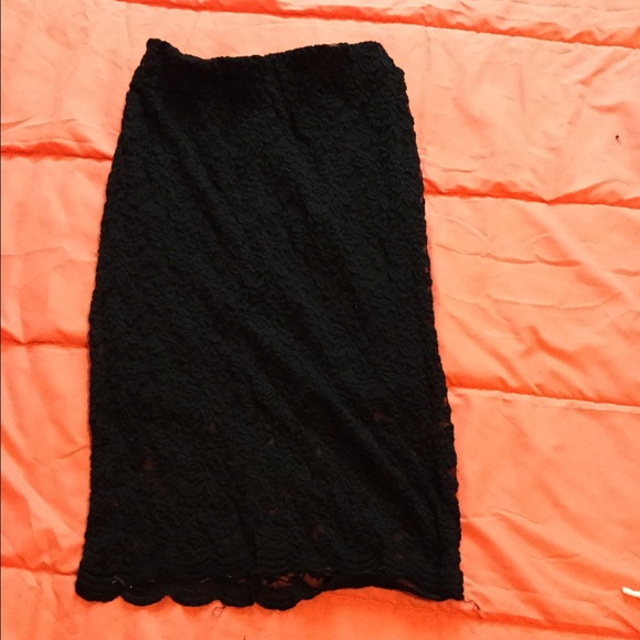 Black lace pencil skirt